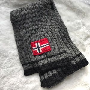 Norway wool scarf